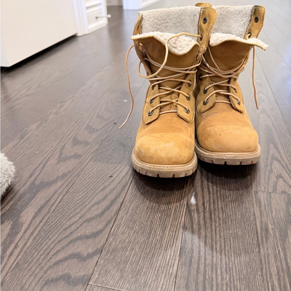 Timberland Light Brown Leather Boots - Picture 5 of 5